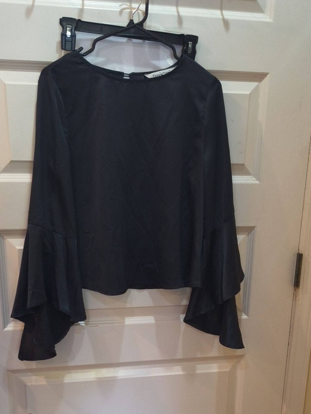 DAVI & DANI Black Bell-Sleeve Satin Blouse